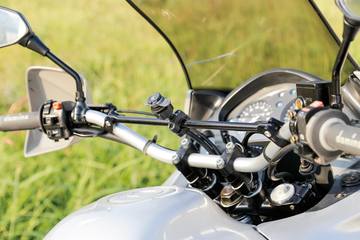 OPTILINE TITAN U TYPE PRO, FIJACIÓN PARA MANILLAR DE ALTA RESISTENCIA - 22 A 28 Mm 1 OPTILINE TITAN U TYPE PRO, FIJACIÓN PARA MANILLAR DE ALTA RESISTENCIA - 22 A 28 Mm